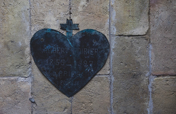 Vintage French Rustic Memorial Heart