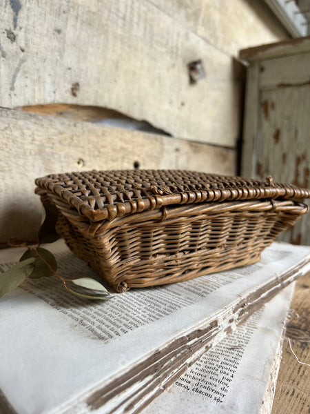 Small Lidded Vintage Basket