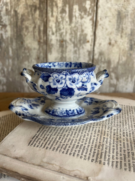 Stunning Small Vintage Sauce Dish