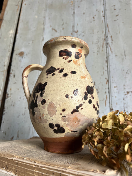 Stunning marbled Pot