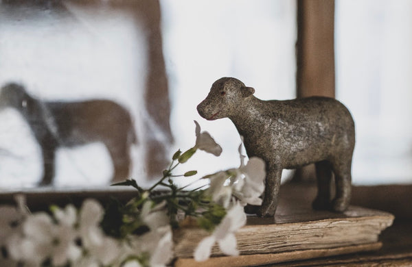 Sweet Vintage Wooden Sheep (Large)