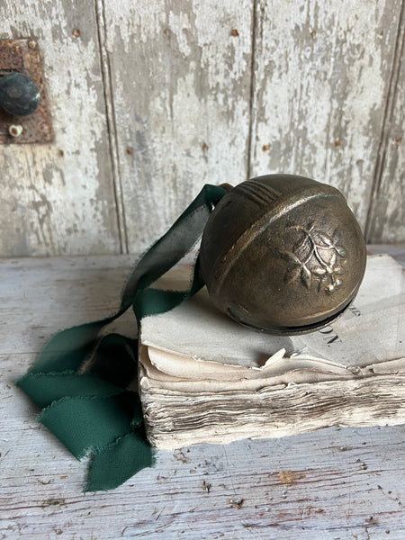 Large Antique 18th Century Joseph Dubois Au Puy Floral Bell