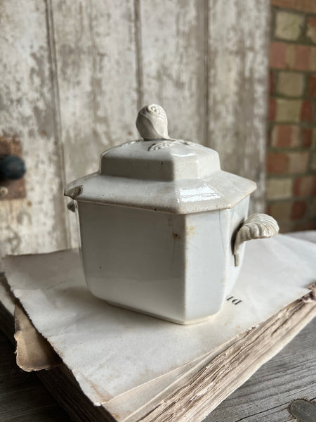 Small Creil et Montereau Vintage Tureen