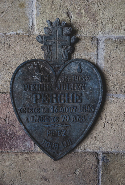 1893 Vintage French Rustic Memorial Heart