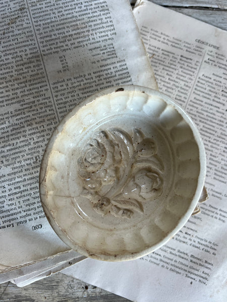 Mini Wedgewood Antique Mould