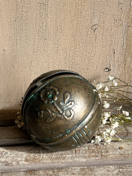 Large Vintage Floral Bell