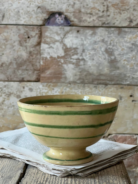 Antique Provençal Cafe au Lait Bowl