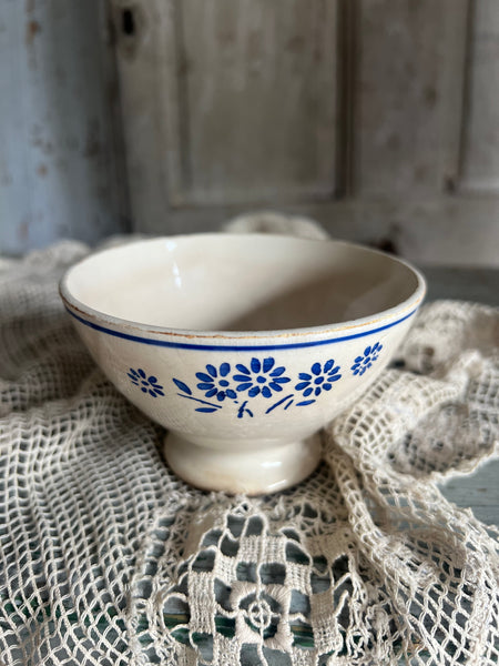 Beautiful Small Vintage Cafe Au Lait