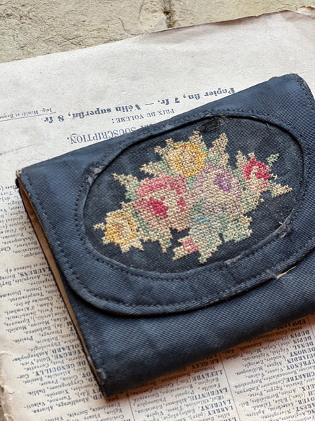 Sweet Vintage French Purse with Mirror