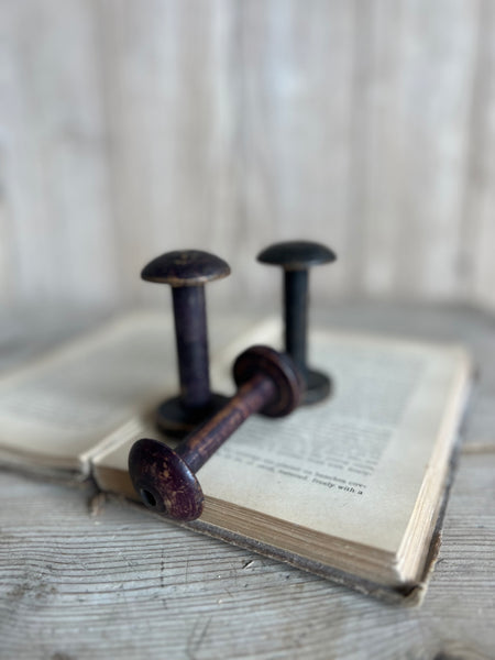 Plain Vintage French Bobbins