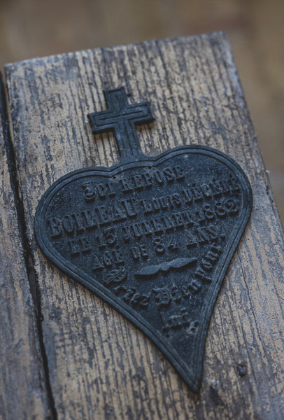 1893 Vintage French Rustic Memorial Heart
