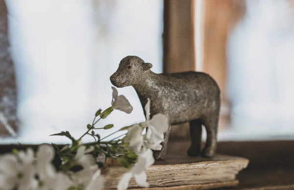 Sweet Vintage Wooden Sheep (Large)