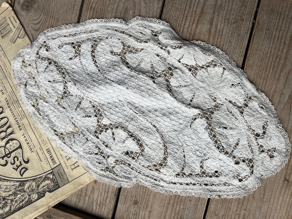 Lace Table Decoration