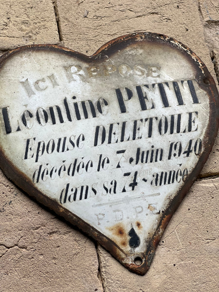 Vintage French Rustic Memorial Heart