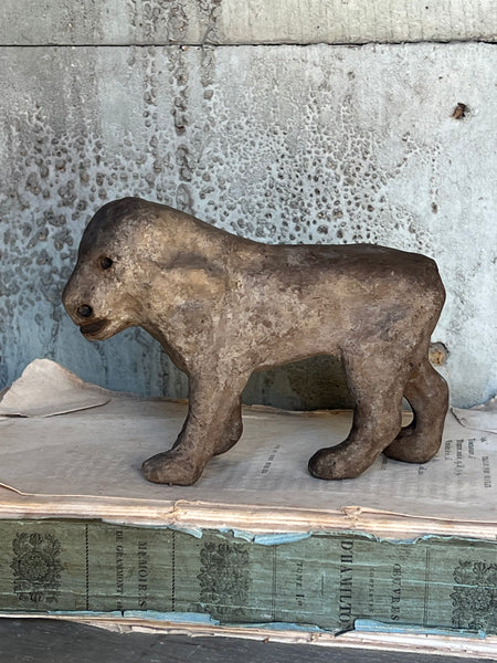 18C French Lion