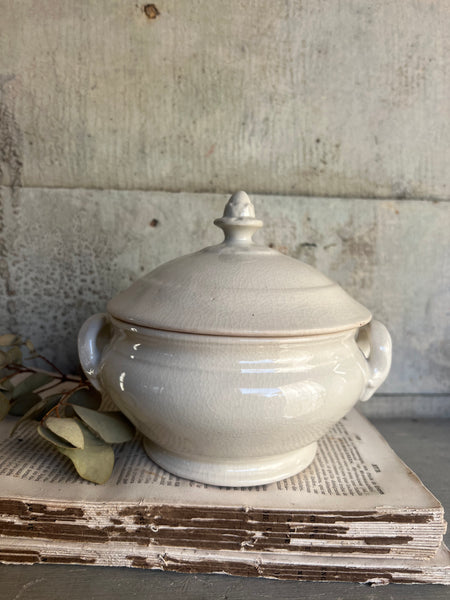 Small Vintage French Souperie