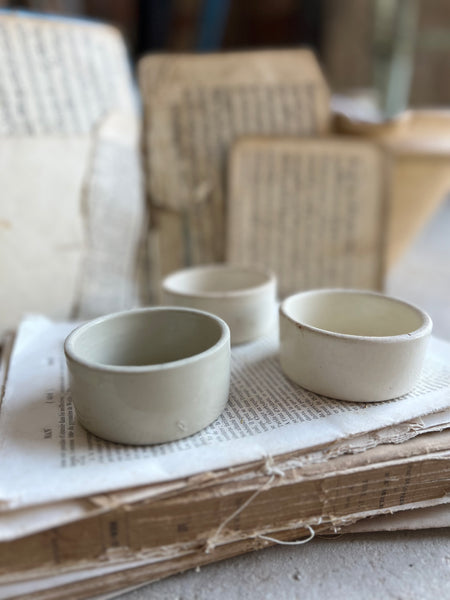 French Vintage Small Rustic Faiselles