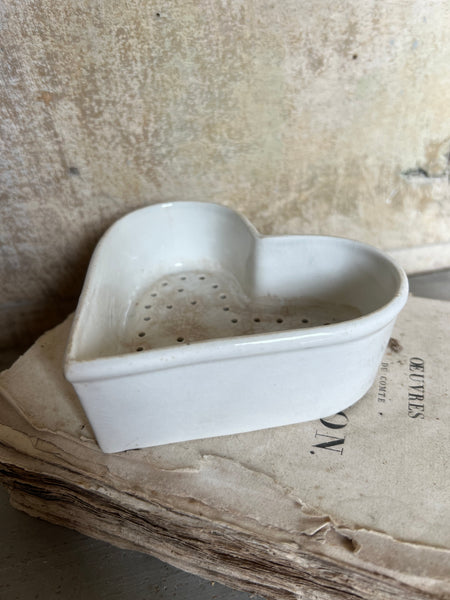 Creil Et Montereau Crazed Antique Heart Faiselle