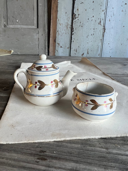 Vintage Tea-set Pieces