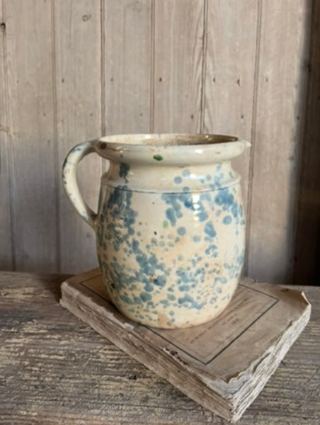 Beautiful Italian Spruzzo Vessel