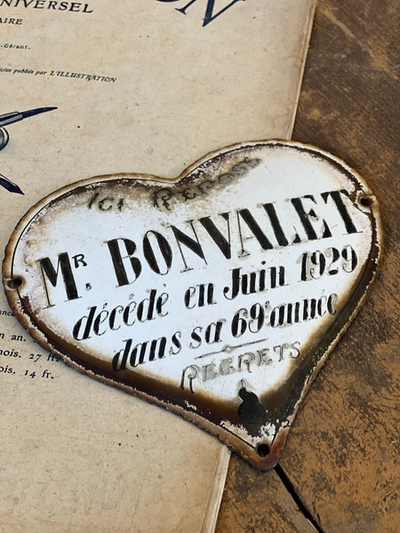 Adorable Vintage French Rustic Memorial Heart