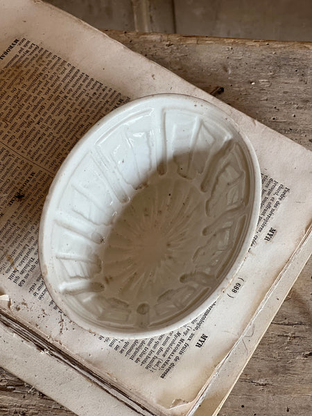 Decorative Aged Mould