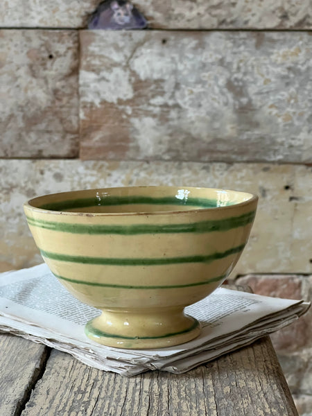 Antique Provençal Cafe au Lait Bowl