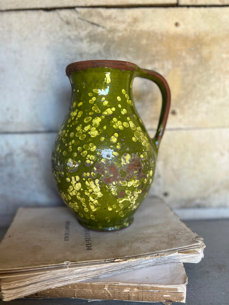 Beaytiful Italian Spruzzo Vessel