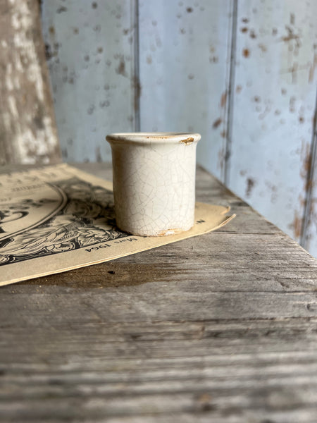 Vintage French Chemist Pot