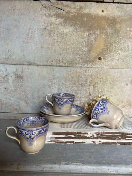 Gorgeous Blue and White Teacup and saucer