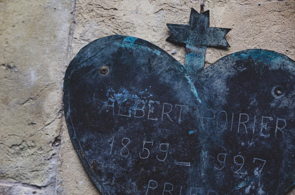 Vintage French Rustic Memorial Heart
