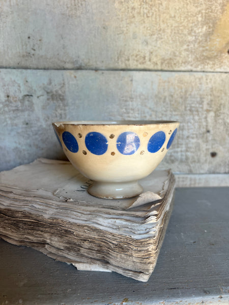 Blue Spot Rustic Cafe Au Lait