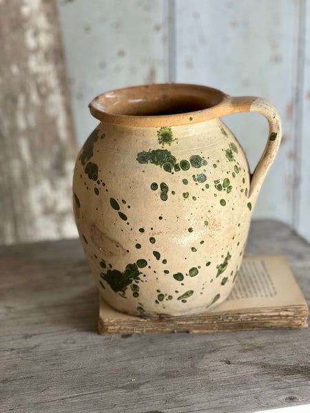 Beautiful Italian Spruzzo Vessel