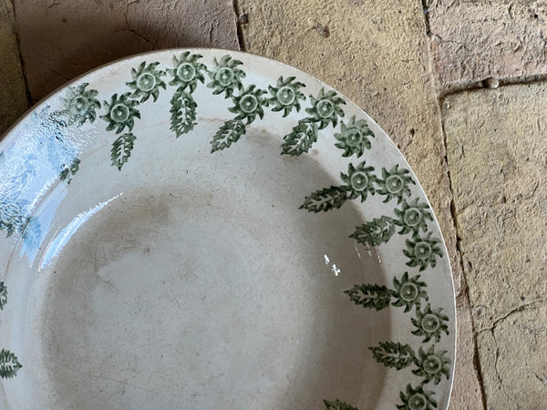 Creil et Montereau Vintage Spongewear Dish