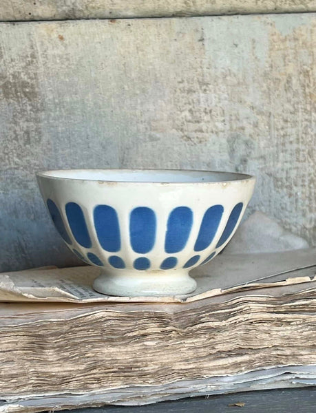 Blue Detail Cafe au Lait bowl