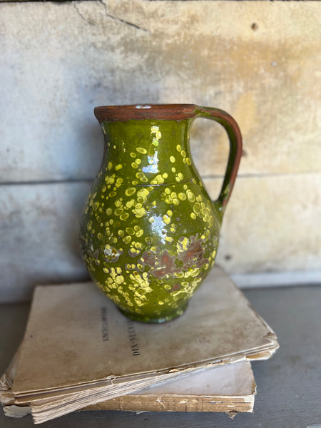 Beaytiful Italian Spruzzo Vessel