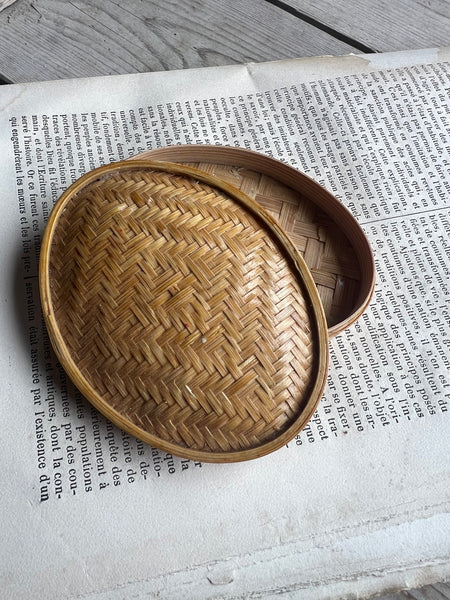 Sweet Vintage Wicker Trinket Box