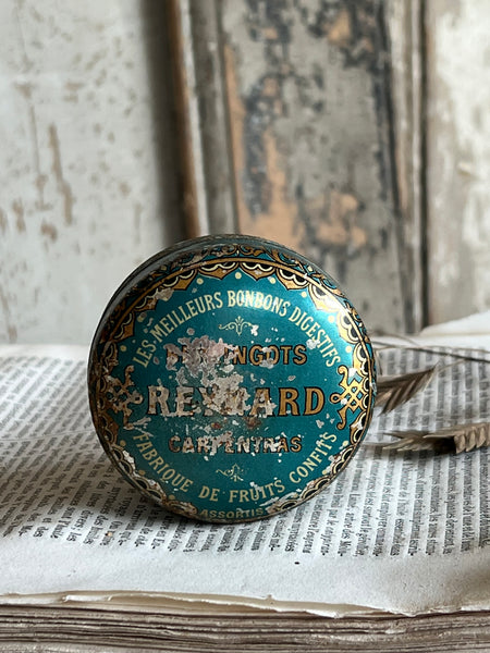 Gorgeous Vintage French Sweetie Tin