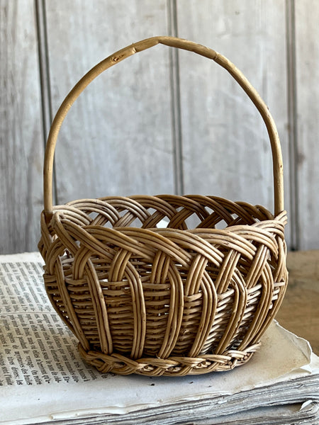 Small Vintage Handled Basket