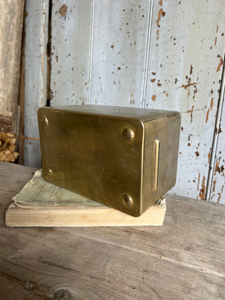 Vintage French Chemist Box
