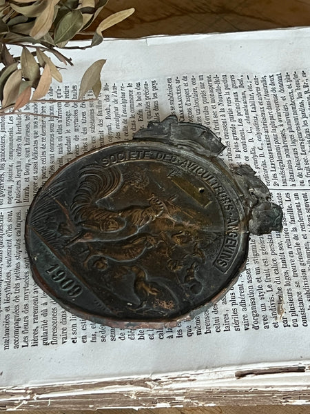 1909 Chicken Plaque