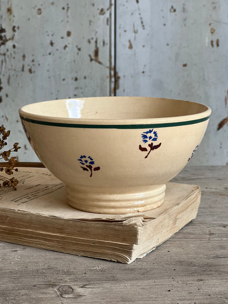 French Cute Floral Stencil Cafe au Lait bowl