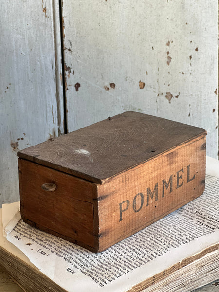 Sweet Rustic Pommel French Box