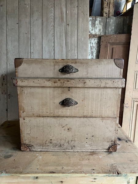 Gorgeous French Box