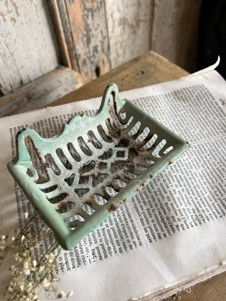 Metal Rustic Soap Dish