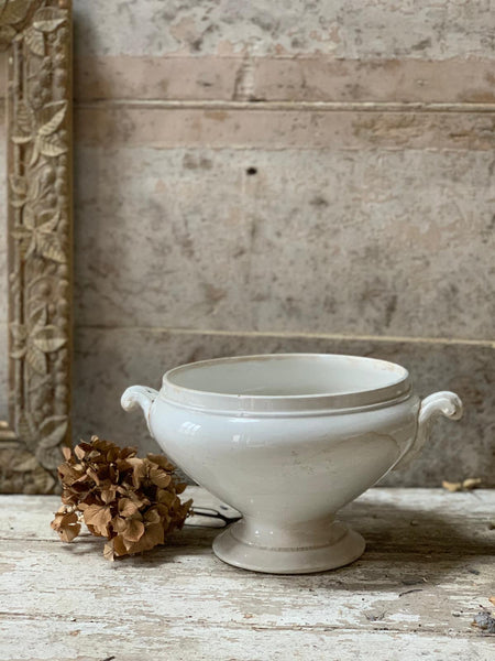 Medium French Vintage Soupiere