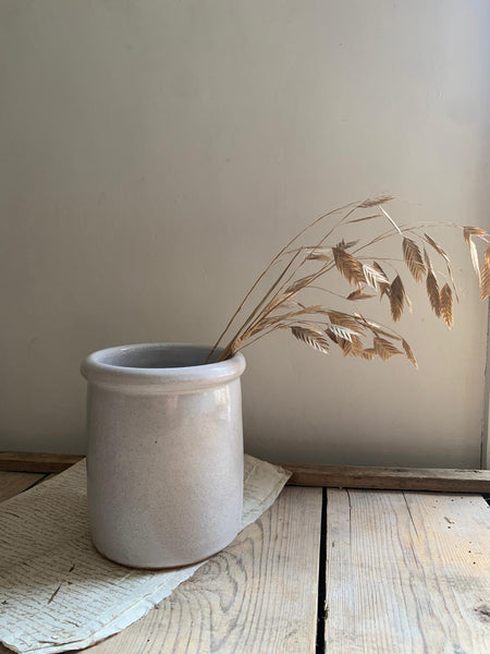 Antique White Confiture Pot