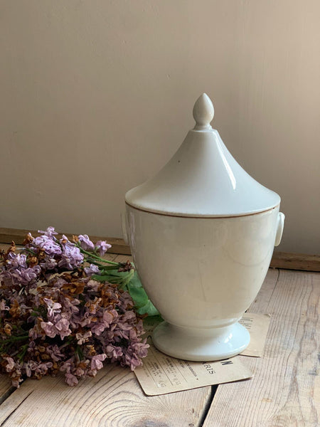 Lidded French Pot