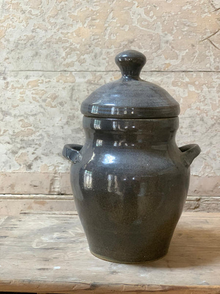 Lidded French Pot
