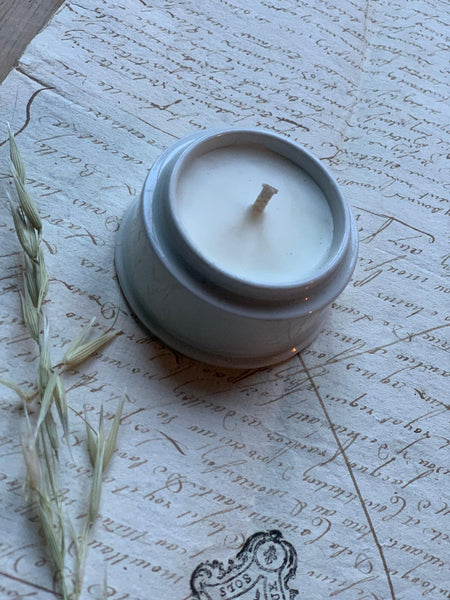 Medium Vintage Paste Pot Candle in Darjeeling Tea